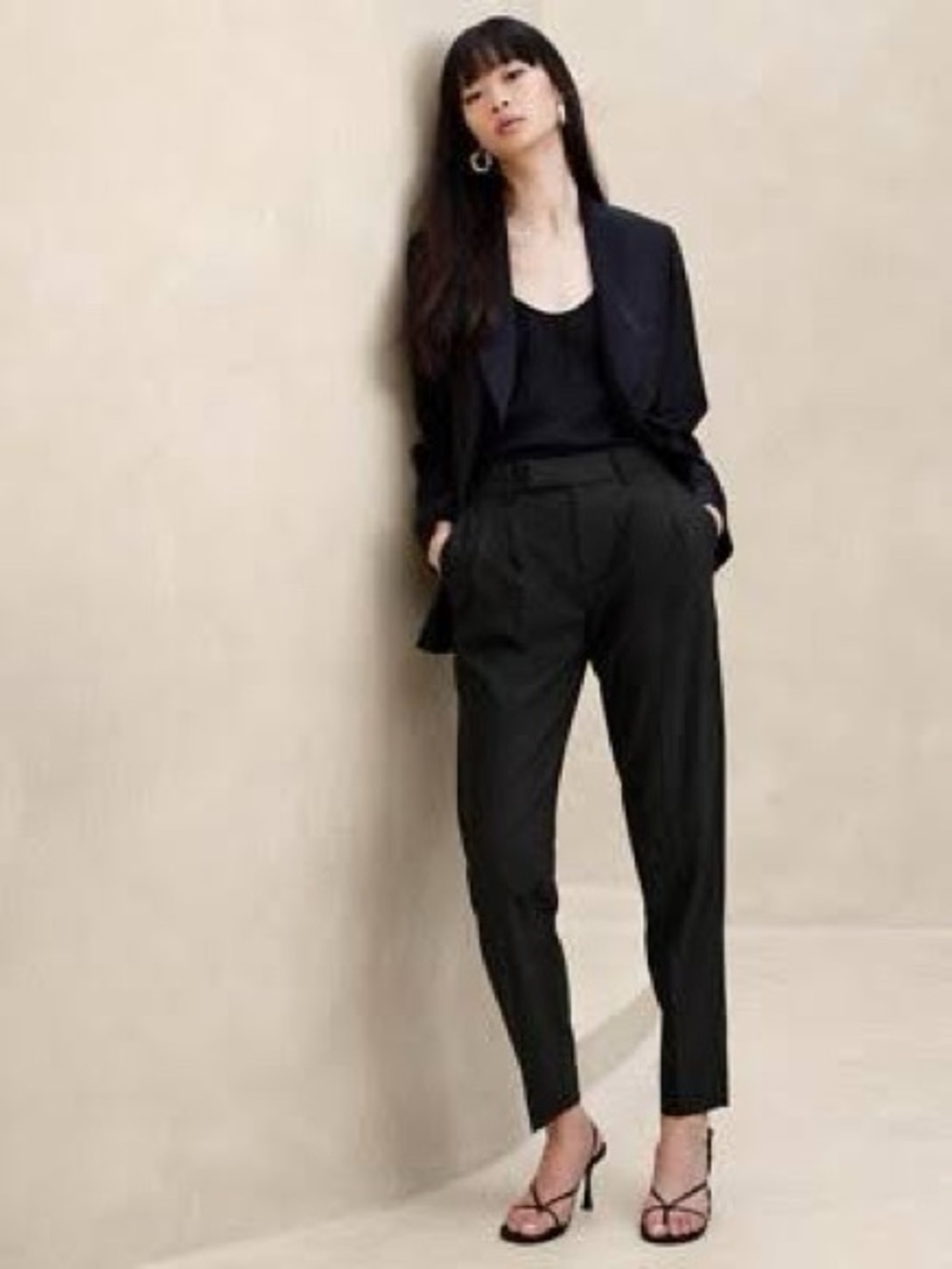 Banana Republic Black Pleated High-Rise Tapered Trousers style 882889"